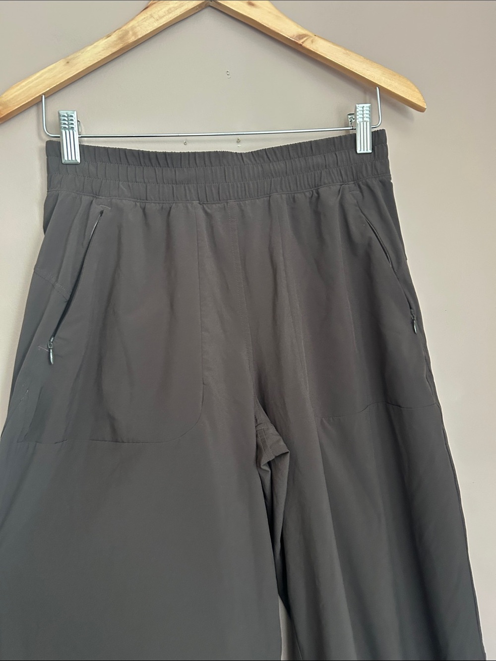 Lululemon Swift Mid Rise Wide Leg Pant Brown Lightweight Size 6 - Picture 6 of 10
